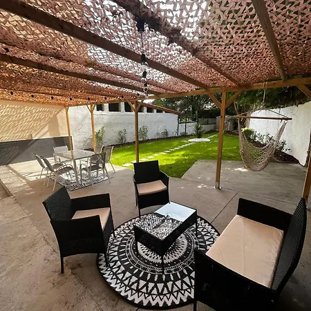 Jardin En El Centro Catedral Apartment Oviedo Exterior photo